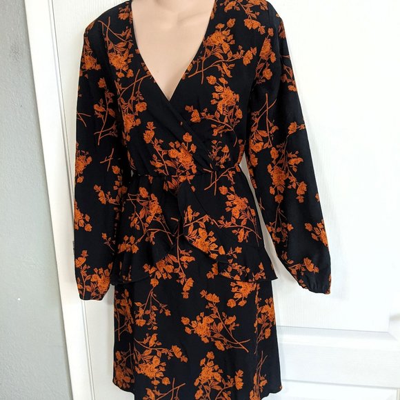 Long Sleeve Floral Print Dress- Size XL - Picture 4 of 8
